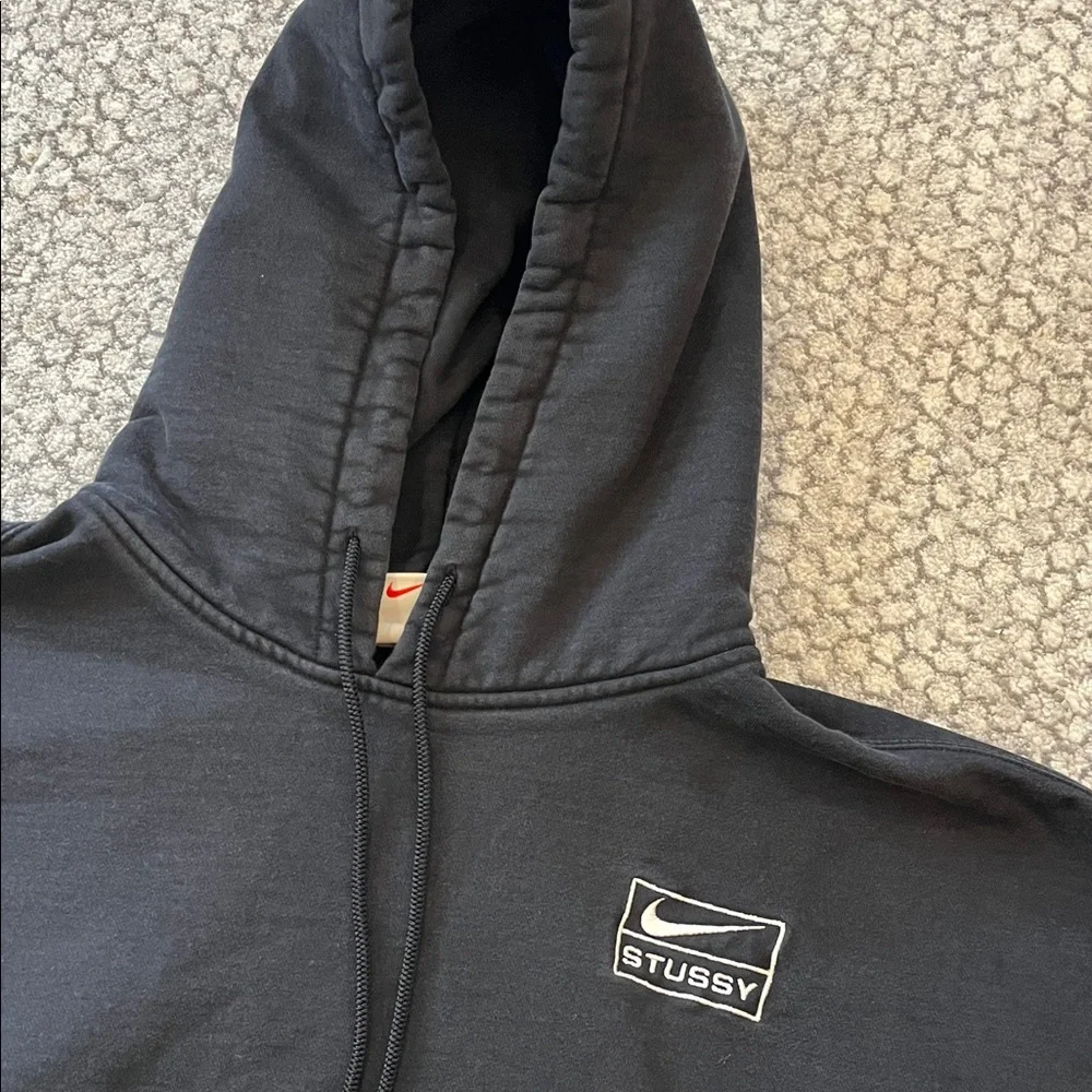 Stussy Black Pullover Hoodie - Picture 3 of 4